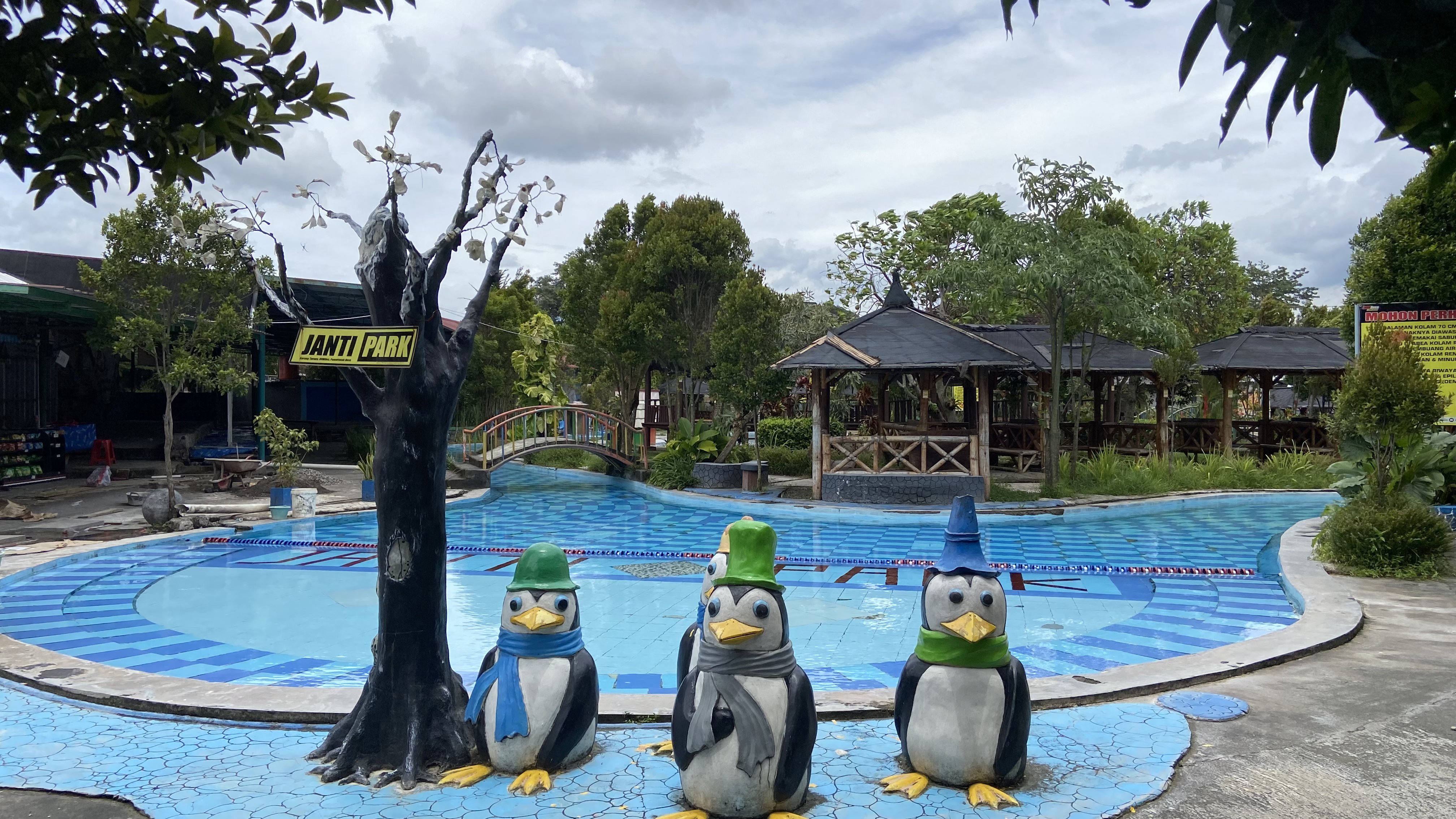 Kolam Janti Park